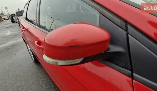Червоний Форд Фокус, об'ємом двигуна 1.6 л та пробігом 212 тис. км за 6700 $, фото 6 на Automoto.ua