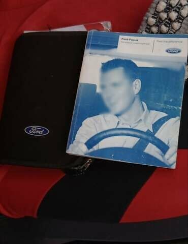 Красный Форд Фокус, объемом двигателя 1.6 л и пробегом 220 тыс. км за 6700 $, фото 18 на Automoto.ua