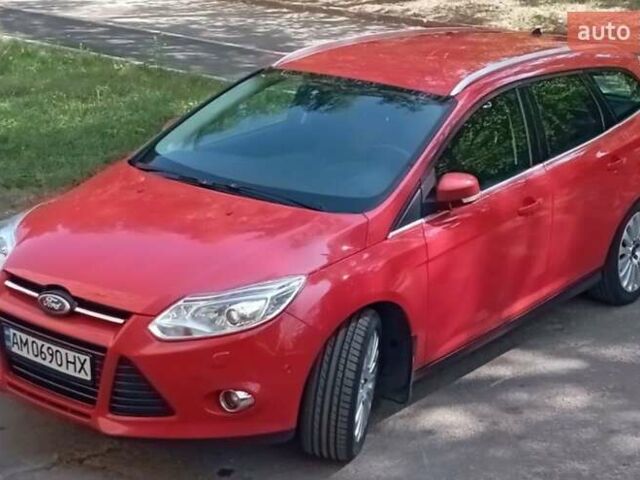 Красный Форд Фокус, объемом двигателя 1.6 л и пробегом 270 тыс. км за 6900 $, фото 2 на Automoto.ua