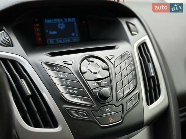 Красный Форд Фокус, объемом двигателя 1.6 л и пробегом 260 тыс. км за 7350 $, фото 49 на Automoto.ua