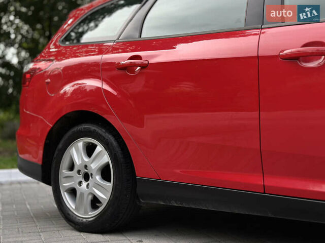 Красный Форд Фокус, объемом двигателя 1.6 л и пробегом 260 тыс. км за 7350 $, фото 8 на Automoto.ua