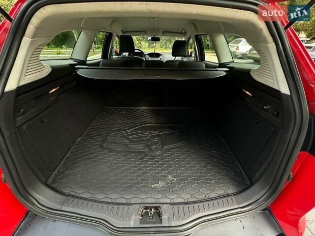 Красный Форд Фокус, объемом двигателя 1.56 л и пробегом 260 тыс. км за 7300 $, фото 9 на Automoto.ua
