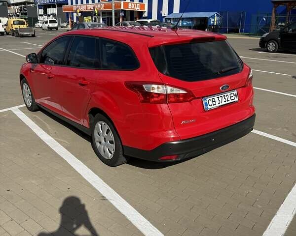Красный Форд Фокус, объемом двигателя 1.6 л и пробегом 269 тыс. км за 6700 $, фото 2 на Automoto.ua