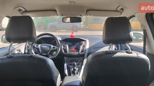 Красный Форд Фокус, объемом двигателя 1.6 л и пробегом 270 тыс. км за 6900 $, фото 14 на Automoto.ua