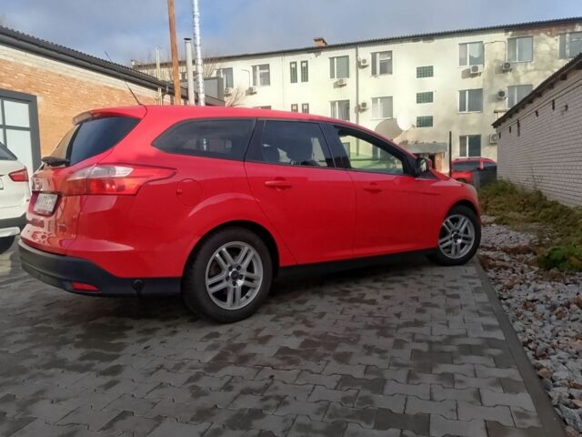 Красный Форд Фокус, объемом двигателя 1.6 л и пробегом 280 тыс. км за 8300 $, фото 7 на Automoto.ua