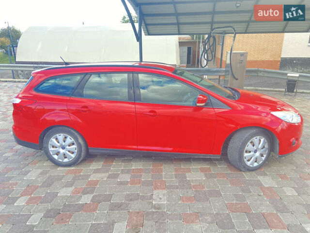 Красный Форд Фокус, объемом двигателя 1.6 л и пробегом 138 тыс. км за 7999 $, фото 3 на Automoto.ua