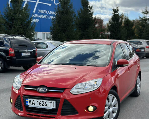 Красный Форд Фокус, объемом двигателя 1.6 л и пробегом 256 тыс. км за 6400 $, фото 3 на Automoto.ua