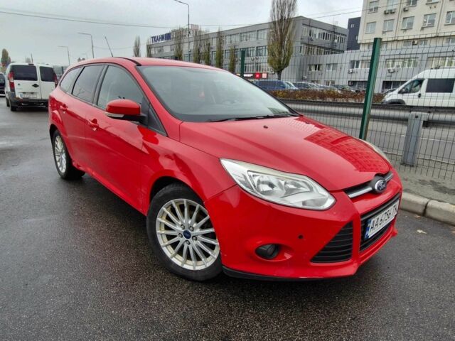 Червоний Форд Фокус, об'ємом двигуна 1.6 л та пробігом 212 тис. км за 5405 $, фото 4 на Automoto.ua