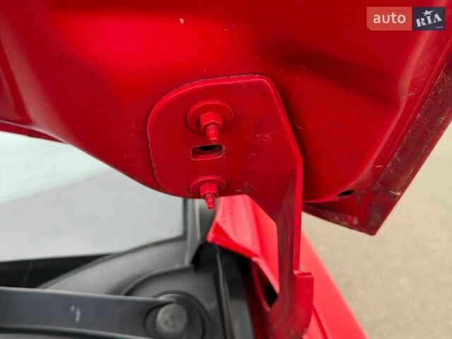 Красный Форд Фокус, объемом двигателя 1.6 л и пробегом 188 тыс. км за 7799 $, фото 31 на Automoto.ua