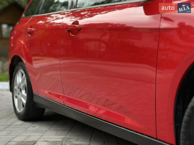 Красный Форд Фокус, объемом двигателя 1.6 л и пробегом 260 тыс. км за 7350 $, фото 7 на Automoto.ua