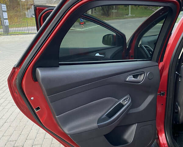 Червоний Форд Фокус, об'ємом двигуна 1.6 л та пробігом 159 тис. км за 6900 $, фото 23 на Automoto.ua