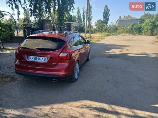 Красный Форд Фокус, объемом двигателя 1.6 л и пробегом 155 тыс. км за 8700 $, фото 4 на Automoto.ua