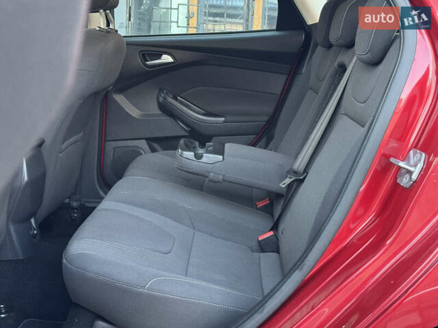Червоний Форд Фокус, об'ємом двигуна 1.6 л та пробігом 259 тис. км за 7250 $, фото 105 на Automoto.ua