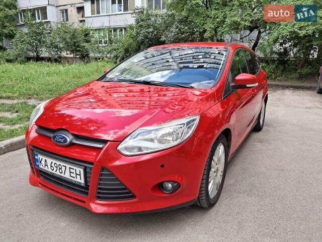 Красный Форд Фокус, объемом двигателя 1.6 л и пробегом 308 тыс. км за 6300 $, фото 2 на Automoto.ua
