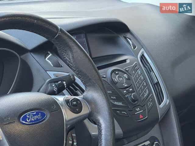 Червоний Форд Фокус, об'ємом двигуна 1.6 л та пробігом 259 тис. км за 7250 $, фото 99 на Automoto.ua