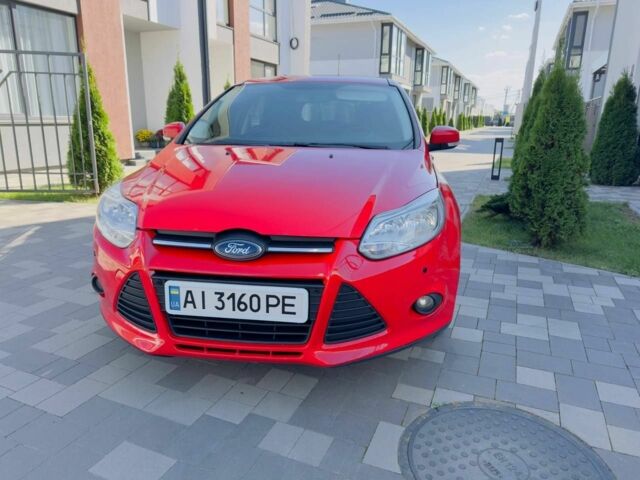Красный Форд Фокус, объемом двигателя 1.6 л и пробегом 235 тыс. км за 4999 $, фото 4 на Automoto.ua