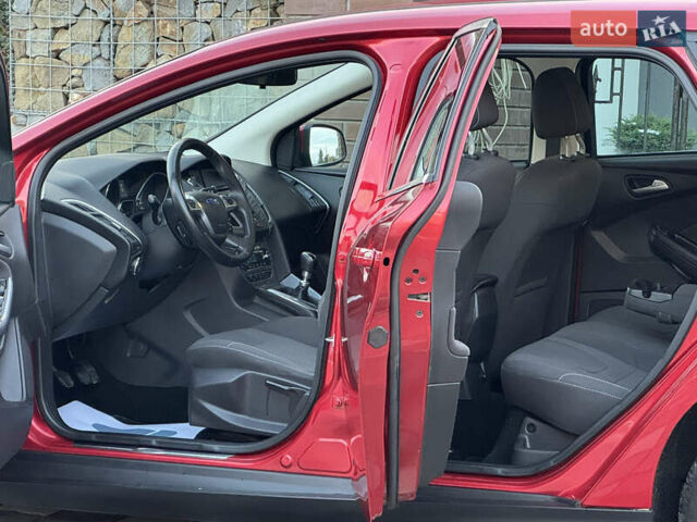 Червоний Форд Фокус, об'ємом двигуна 1.6 л та пробігом 259 тис. км за 7250 $, фото 88 на Automoto.ua