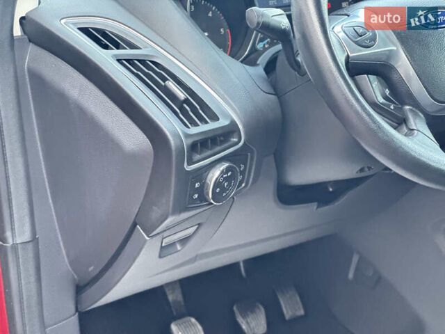 Форд Фокус 2012 в Стрые на Automoto.ua Красный Форд Фокус, объемом двигателя 1.6 л и пробегом 258 тыс. км за 7250 $, фото 96 на Automoto.ua