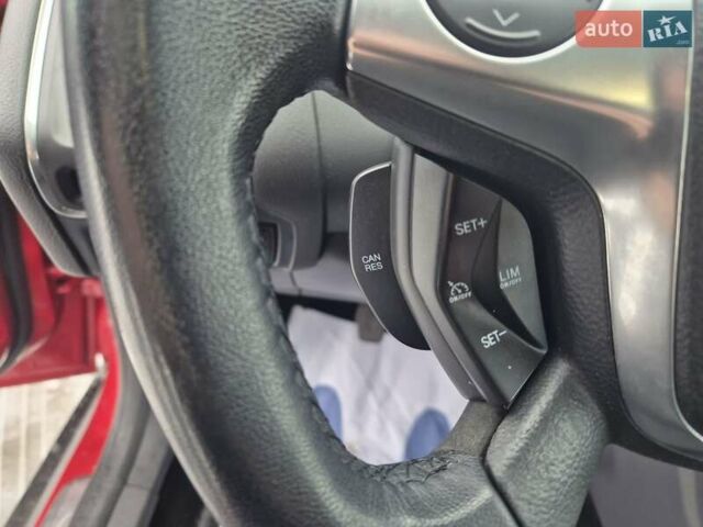 Червоний Форд Фокус, об'ємом двигуна 1.6 л та пробігом 235 тис. км за 6999 $, фото 33 на Automoto.ua