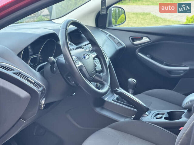 Форд Фокус 2012 в Стрые на Automoto.ua Красный Форд Фокус, объемом двигателя 1.6 л и пробегом 258 тыс. км за 7250 $, фото 95 на Automoto.ua