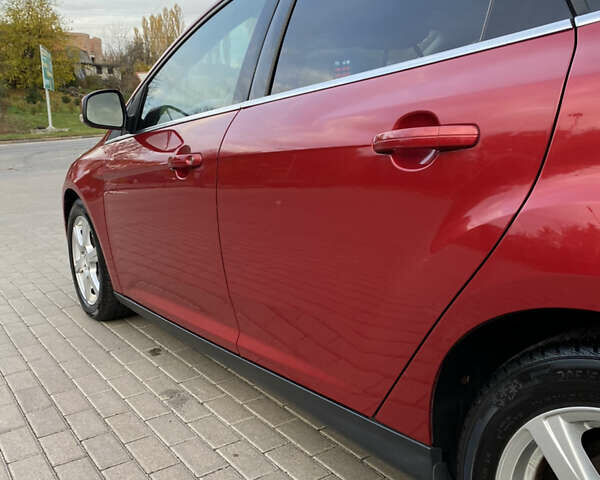 Червоний Форд Фокус, об'ємом двигуна 1.6 л та пробігом 159 тис. км за 6900 $, фото 13 на Automoto.ua