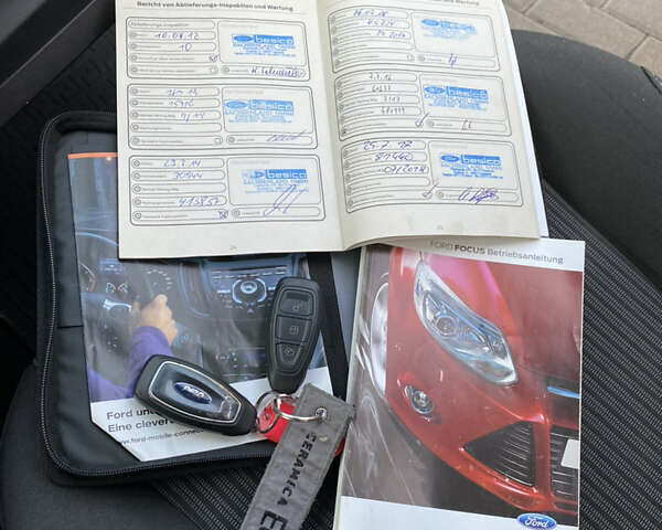 Червоний Форд Фокус, об'ємом двигуна 1.6 л та пробігом 159 тис. км за 6900 $, фото 36 на Automoto.ua