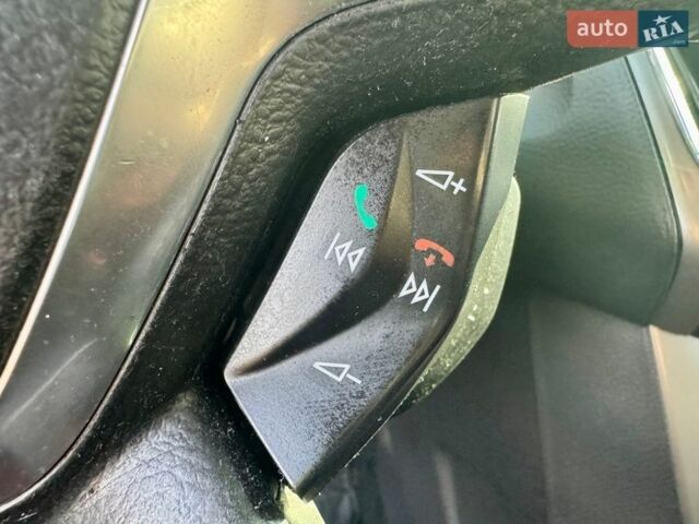 Красный Форд Фокус, объемом двигателя 1.6 л и пробегом 221 тыс. км за 5700 $, фото 18 на Automoto.ua