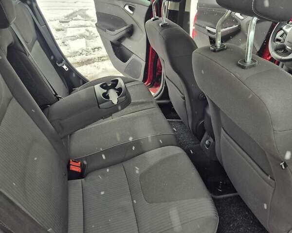 Червоний Форд Фокус, об'ємом двигуна 1.6 л та пробігом 235 тис. км за 6999 $, фото 58 на Automoto.ua