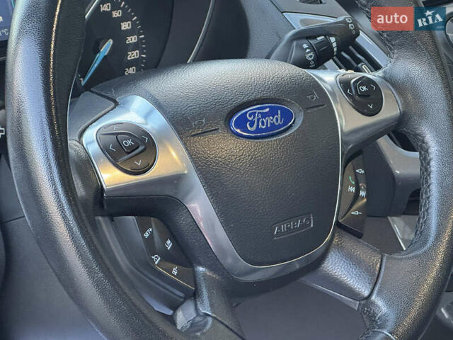Червоний Форд Фокус, об'ємом двигуна 1.6 л та пробігом 259 тис. км за 7250 $, фото 100 на Automoto.ua