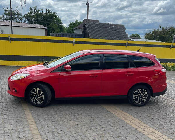 Красный Форд Фокус, объемом двигателя 1.6 л и пробегом 250 тыс. км за 6900 $, фото 12 на Automoto.ua
