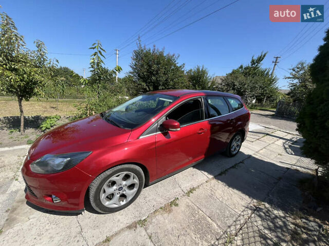Червоний Форд Фокус, об'ємом двигуна 1.6 л та пробігом 258 тис. км за 9100 $, фото 2 на Automoto.ua
