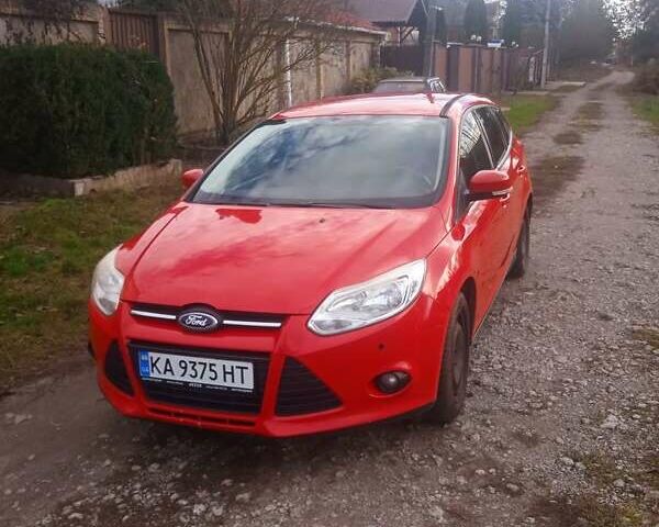 Красный Форд Фокус, объемом двигателя 1.6 л и пробегом 210 тыс. км за 5100 $, фото 2 на Automoto.ua
