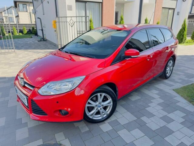 Красный Форд Фокус, объемом двигателя 0 л и пробегом 235 тыс. км за 5700 $, фото 1 на Automoto.ua