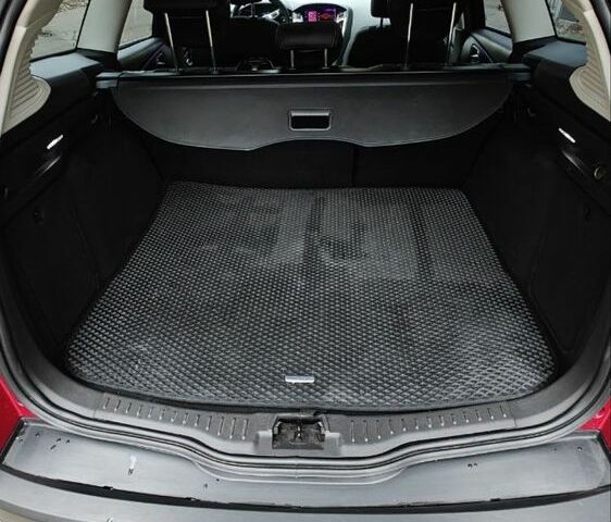 Червоний Форд Фокус, об'ємом двигуна 1.6 л та пробігом 26 тис. км за 13000 $, фото 16 на Automoto.ua