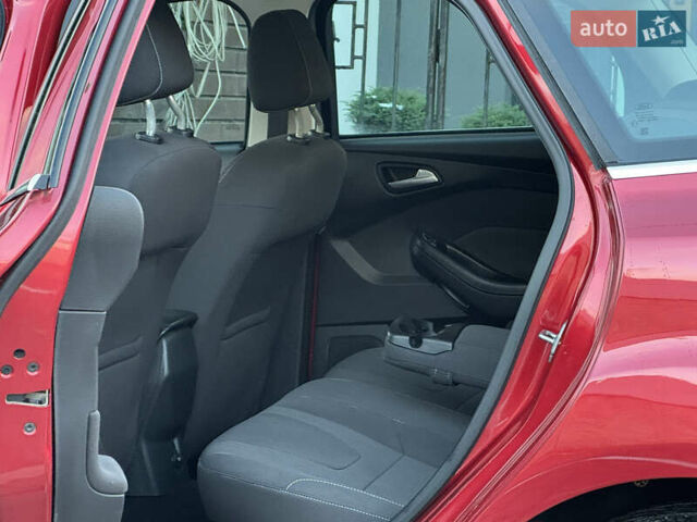 Червоний Форд Фокус, об'ємом двигуна 1.6 л та пробігом 259 тис. км за 7250 $, фото 101 на Automoto.ua