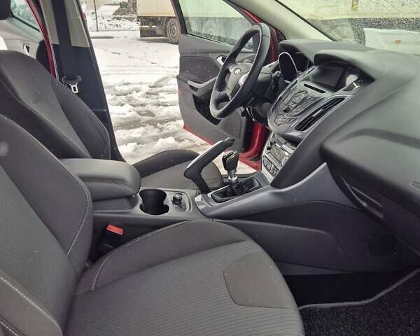 Червоний Форд Фокус, об'ємом двигуна 1.6 л та пробігом 235 тис. км за 6999 $, фото 52 на Automoto.ua