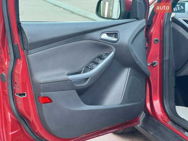 Форд Фокус 2012 в Стрые на Automoto.ua Красный Форд Фокус, объемом двигателя 1.6 л и пробегом 258 тыс. км за 7250 $, фото 92 на Automoto.ua