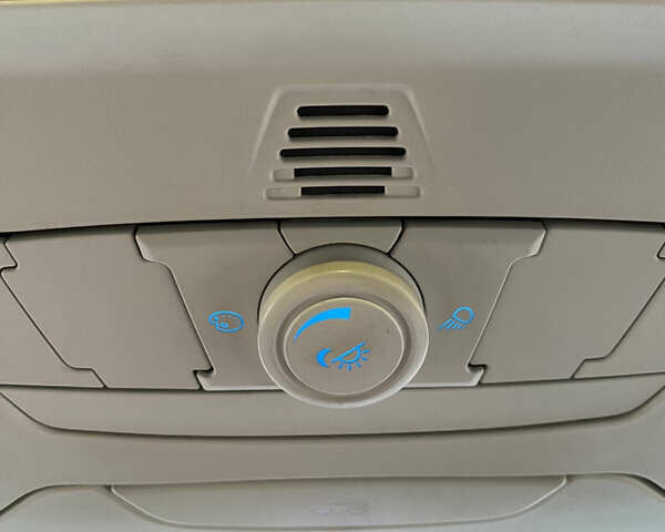 Червоний Форд Фокус, об'ємом двигуна 1.6 л та пробігом 159 тис. км за 6900 $, фото 35 на Automoto.ua