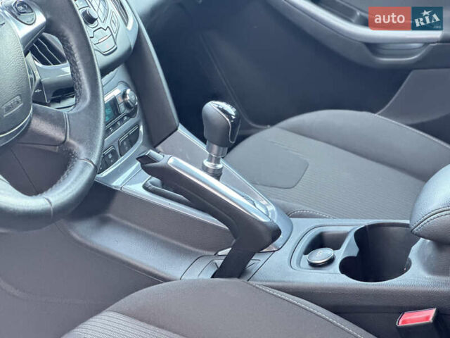 Форд Фокус 2012 в Стрые на Automoto.ua Красный Форд Фокус, объемом двигателя 1.6 л и пробегом 258 тыс. км за 7250 $, фото 97 на Automoto.ua