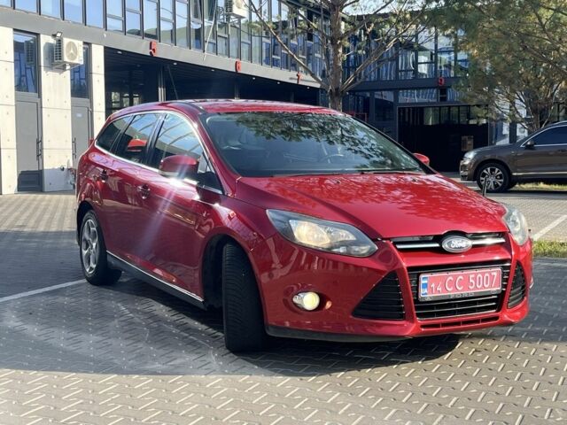 Красный Форд Фокус, объемом двигателя 1.6 л и пробегом 260 тыс. км за 8800 $, фото 4 на Automoto.ua