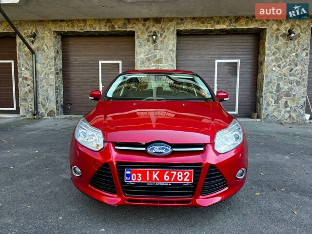 Красный Форд Фокус, объемом двигателя 1.6 л и пробегом 259 тыс. км за 7600 $, фото 1 на Automoto.ua