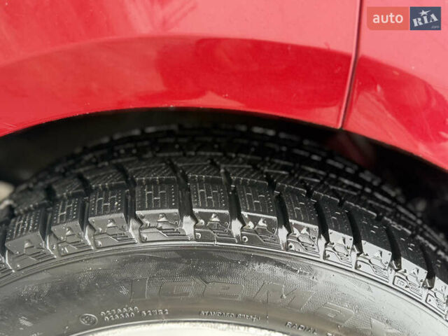 Червоний Форд Фокус, об'ємом двигуна 1.6 л та пробігом 242 тис. км за 7250 $, фото 27 на Automoto.ua