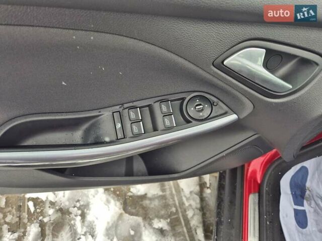 Червоний Форд Фокус, об'ємом двигуна 1.6 л та пробігом 235 тис. км за 6999 $, фото 30 на Automoto.ua