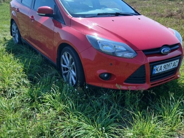 Красный Форд Фокус, объемом двигателя 1.6 л и пробегом 250 тыс. км за 8300 $, фото 1 на Automoto.ua