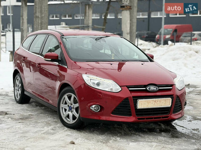 Червоний Форд Фокус, об'ємом двигуна 1.6 л та пробігом 245 тис. км за 7350 $, фото 1 на Automoto.ua