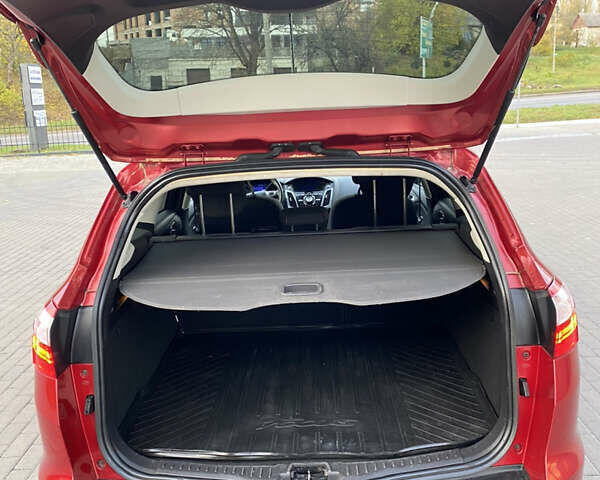 Червоний Форд Фокус, об'ємом двигуна 1.6 л та пробігом 159 тис. км за 6900 $, фото 15 на Automoto.ua