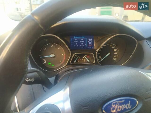 Червоний Форд Фокус, об'ємом двигуна 1.6 л та пробігом 219 тис. км за 7500 $, фото 15 на Automoto.ua