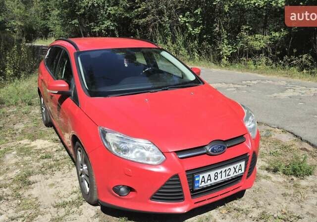 Красный Форд Фокус, объемом двигателя 1.6 л и пробегом 307 тыс. км за 7500 $, фото 1 на Automoto.ua