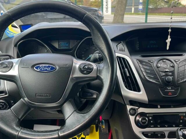 Червоний Форд Фокус, об'ємом двигуна 1.6 л та пробігом 213 тис. км за 7500 $, фото 10 на Automoto.ua