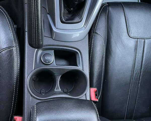 Красный Форд Фокус, объемом двигателя 1.6 л и пробегом 207 тыс. км за 8999 $, фото 25 на Automoto.ua